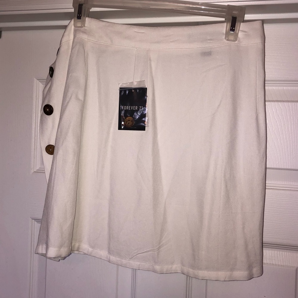 Forever 21 Ivory Buttoned Skirt, size Large